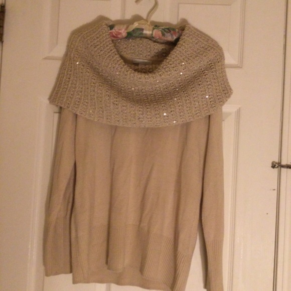 New York & Company women’s sz M sweater w/ cowl neck and some subtle sequins - Picture 8 of 8